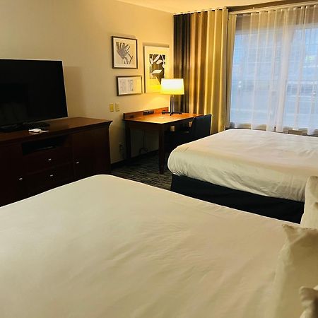 Best Western Fort Dodge Exterior foto