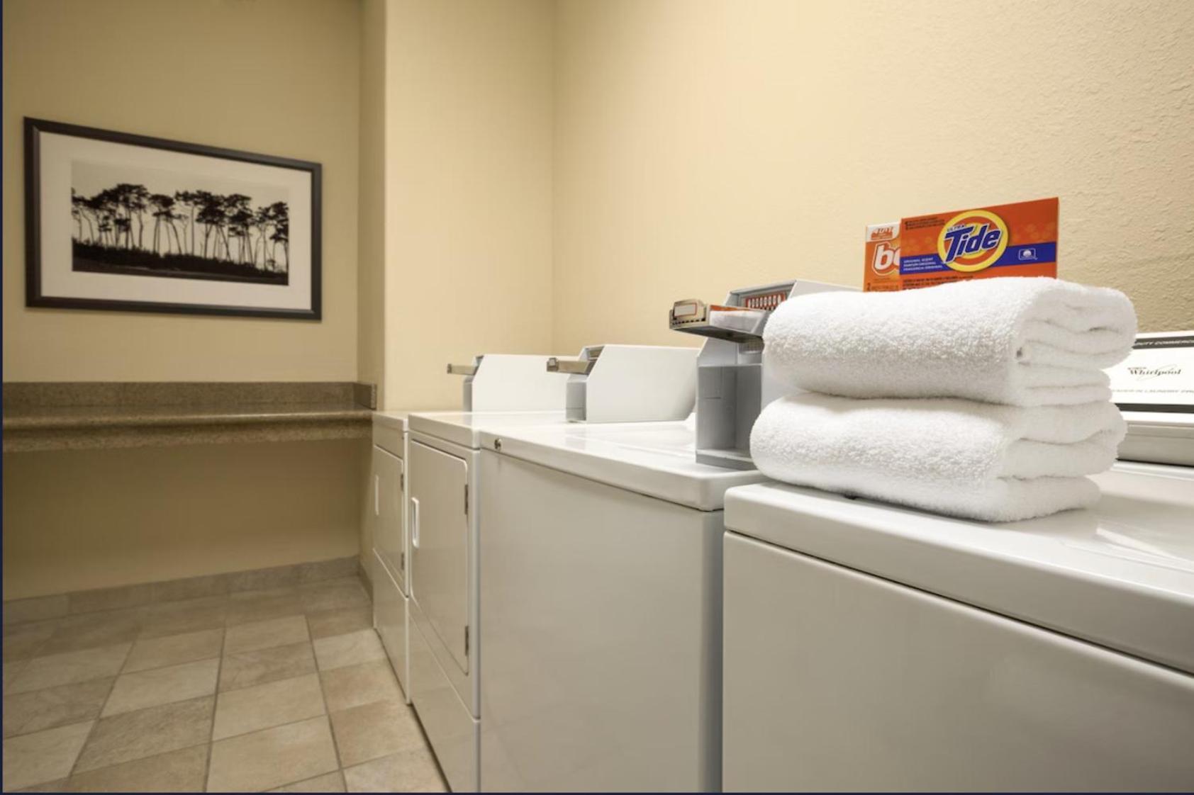 Best Western Fort Dodge Exterior foto